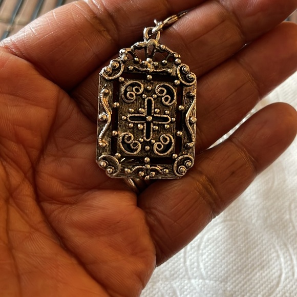 Sarah Coventry reversible pendant on silver tone replacement chain used vintage - Picture 3 of 3